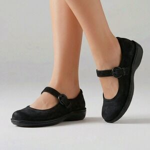 Born Mary Jane Shoes Black Suede Leather Comfort Classic Size 9